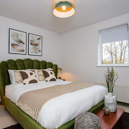 The Sparkford Gardens - Lovely 2Bdr With Balcony لندن المظهر الخارجي الصورة