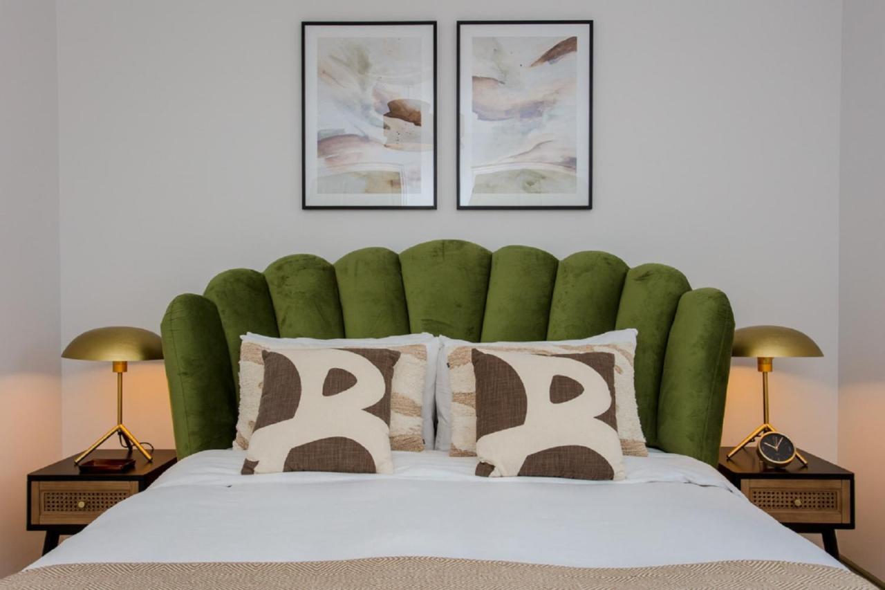 The Sparkford Gardens - Lovely 2Bdr With Balcony لندن المظهر الخارجي الصورة